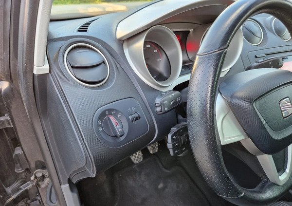 Seat Ibiza cena 18500 przebieg: 185000, rok produkcji 2010 z Kraków małe 172